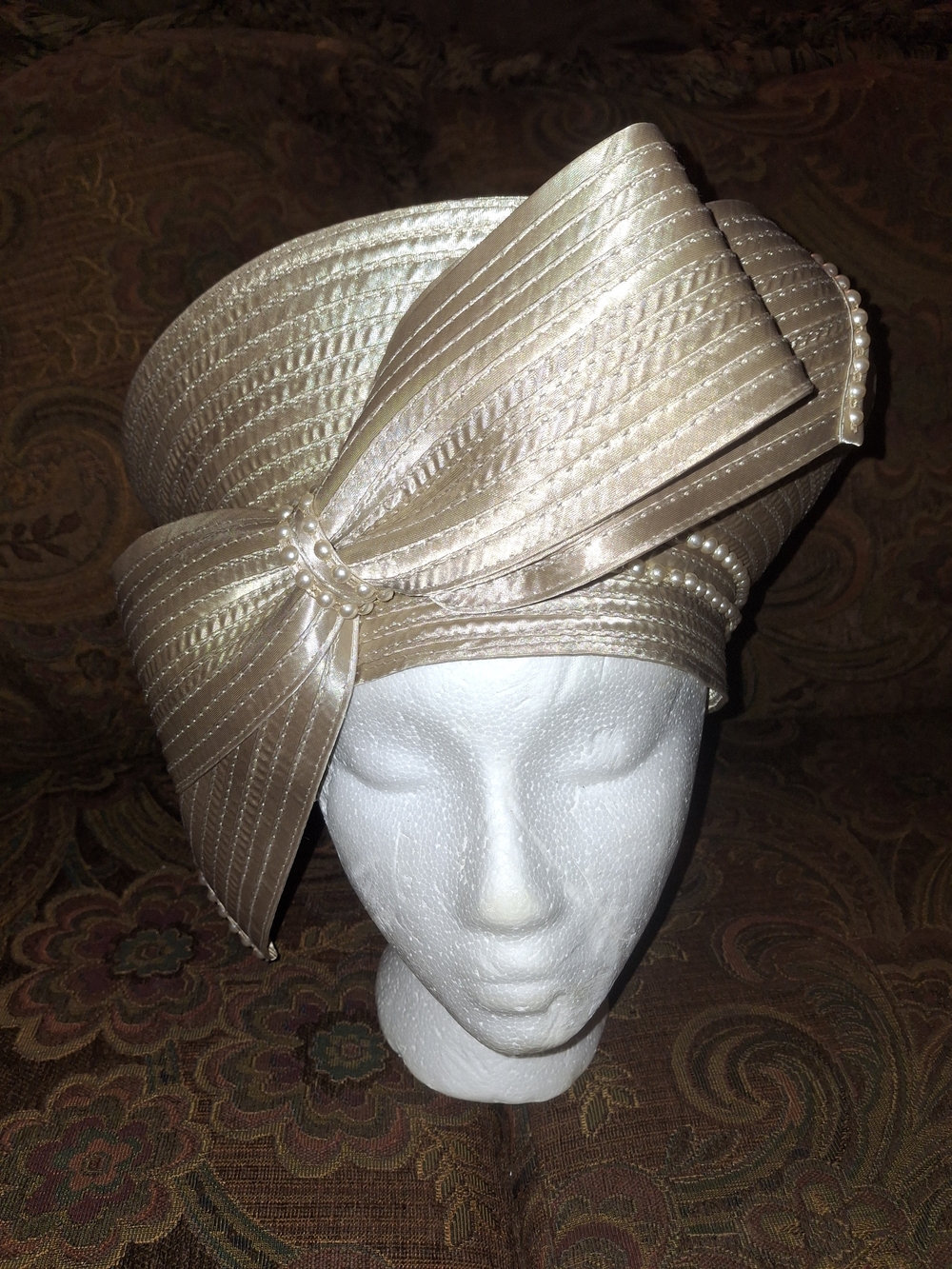 VERUCCI by Chancelle Women's Pearl-Trimmed Straw Cocktail Hat in Champagne